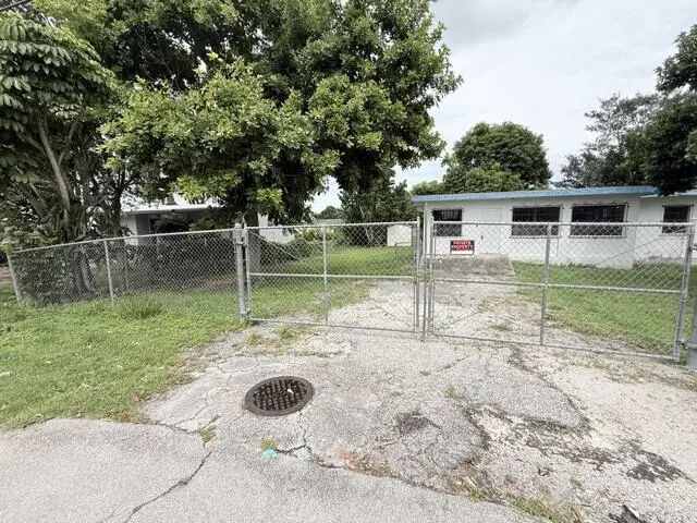 2 of 45 - 1421 Nw Avenue D, Belle Glade, FL