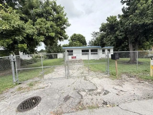 3 of 45 - 1421 Nw Avenue D, Belle Glade, FL
