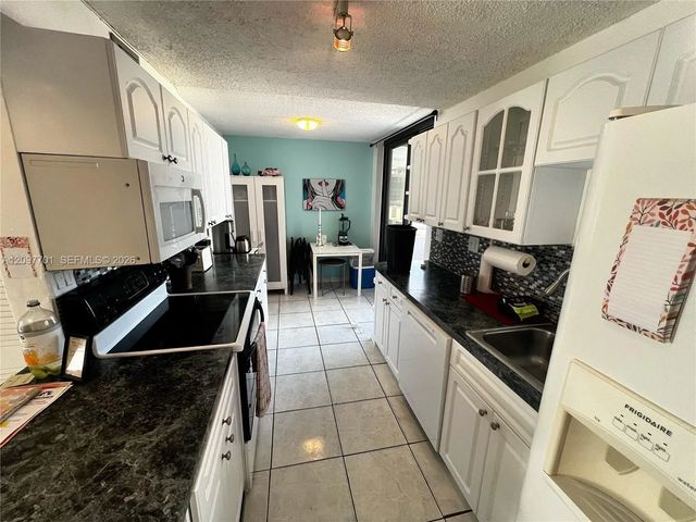 4 of 57 - 6830 Indian Creek Drive #7f, Miami Beach, FL