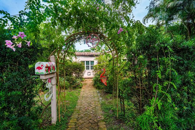 703 Sunset Road, West Palm Beach