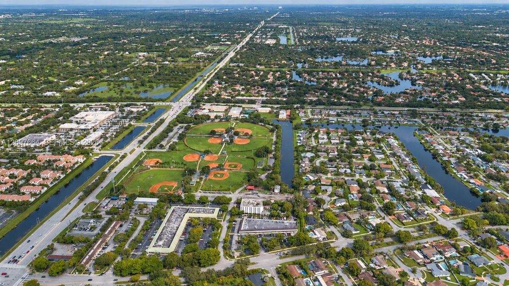 12171 Taft Street, Pembroke Pines