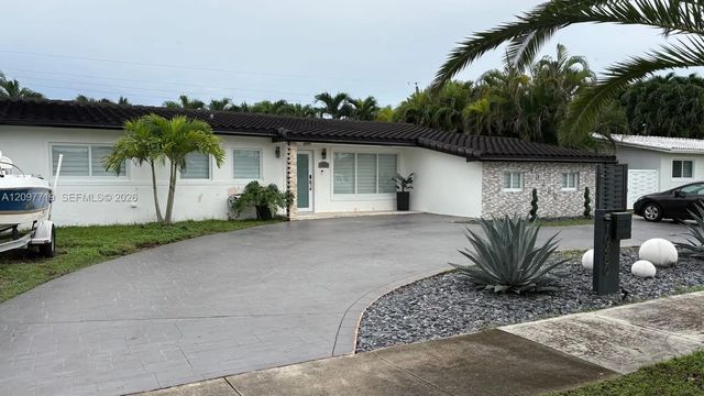 2 of 39 - 10450 Sw 42nd Terrace, Miami, FL