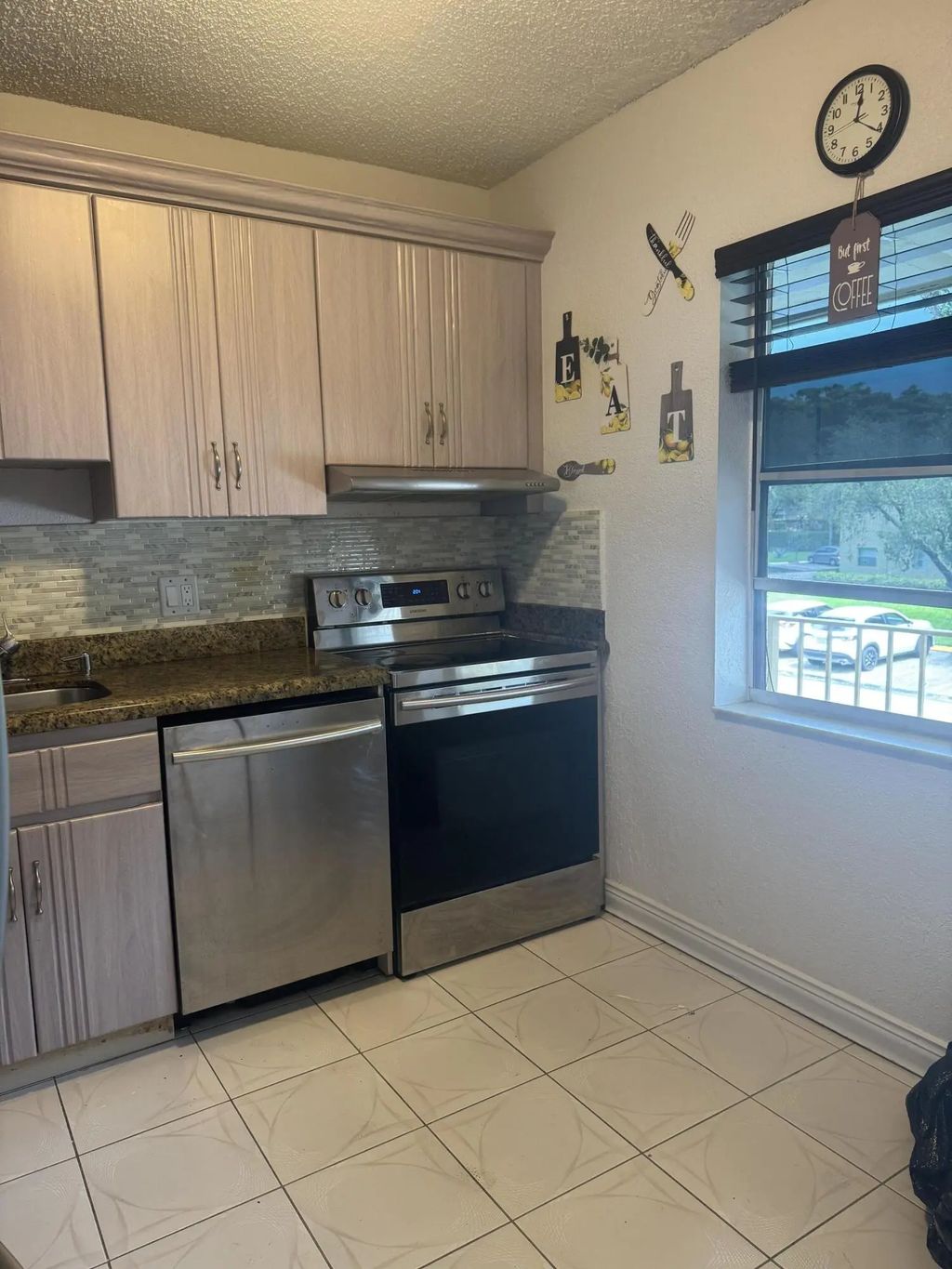 101 Nw 76th Avenue #203, Margate