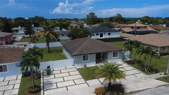 4 of 51 - 3481 Nw 212th Street, Miami Gardens, FL