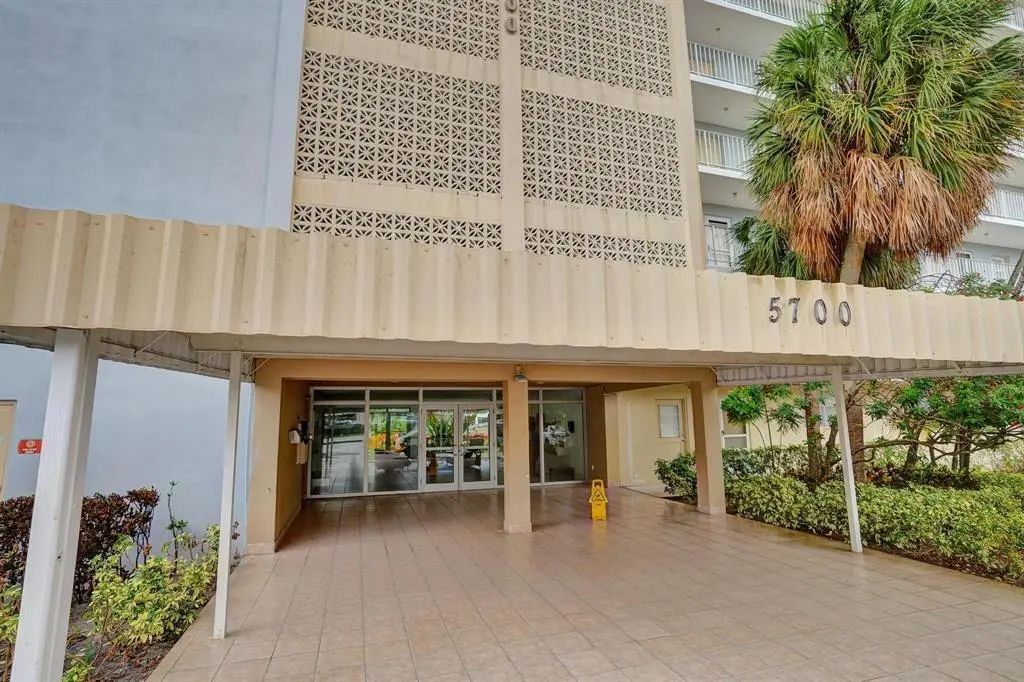 5700 Nw 2nd Avenue #408, Boca Raton