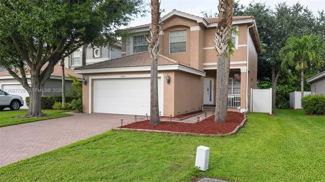 3 of 37 - 5402 W Queenship Court, Greenacres, FL
