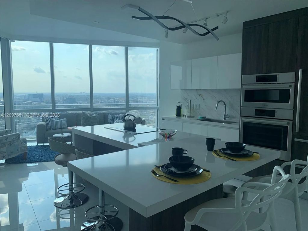 851 Ne 1st Avenue #3404, Miami