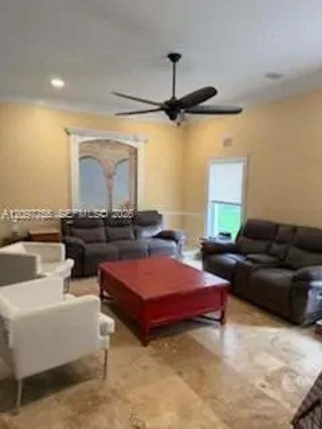 3 of 10 - 404 Sw Juniper Cove, Port St. Lucie, FL