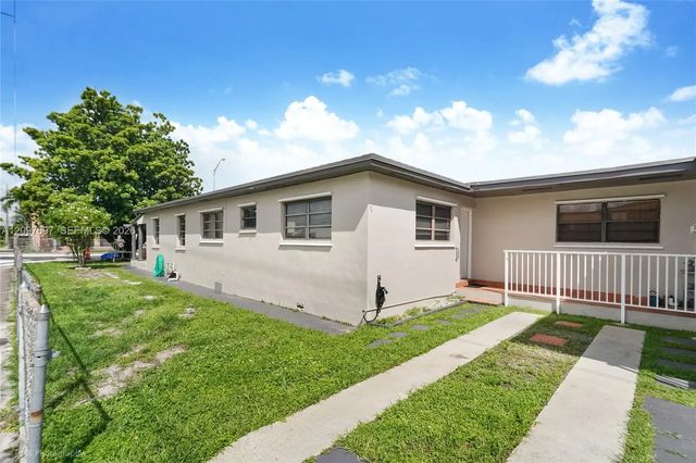 4 of 15 - 1321 W 2nd Avenue, Hialeah, FL