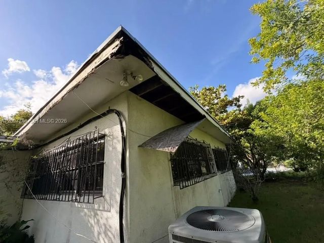 5 of 18 - 5861 Sw 63rd Court, South Miami, FL