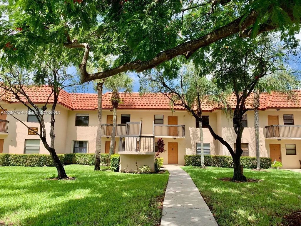 15705 W Waterside Circle #203, Sunrise