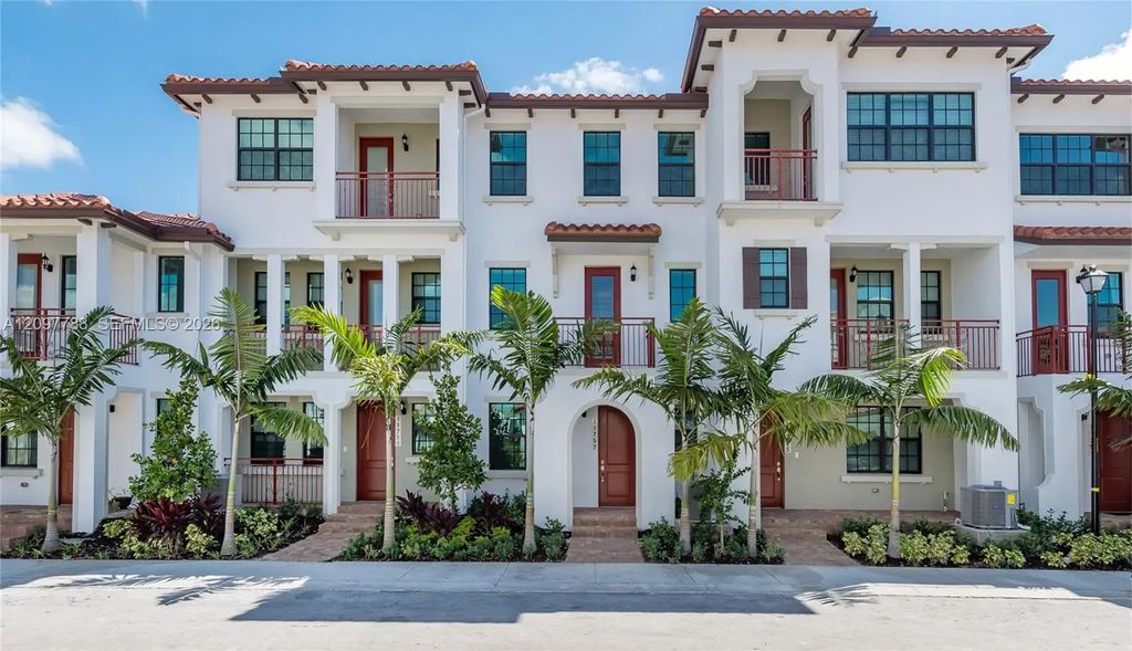 11757 Sw 13 Court #11757, Pembroke Pines