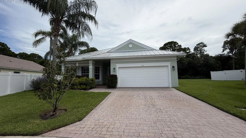 104 Nw Pleasant Grove Way, Port St. Lucie