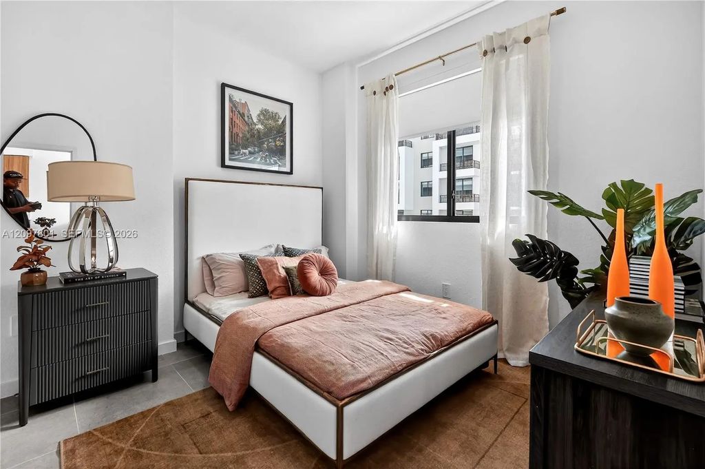 2001 Van Buren Street #1004, Hollywood