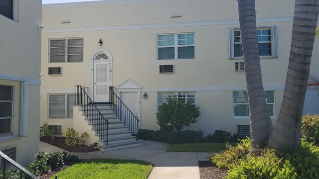 2 of 17 - 31 S Golfview Road, Lake Worth Beach, FL
