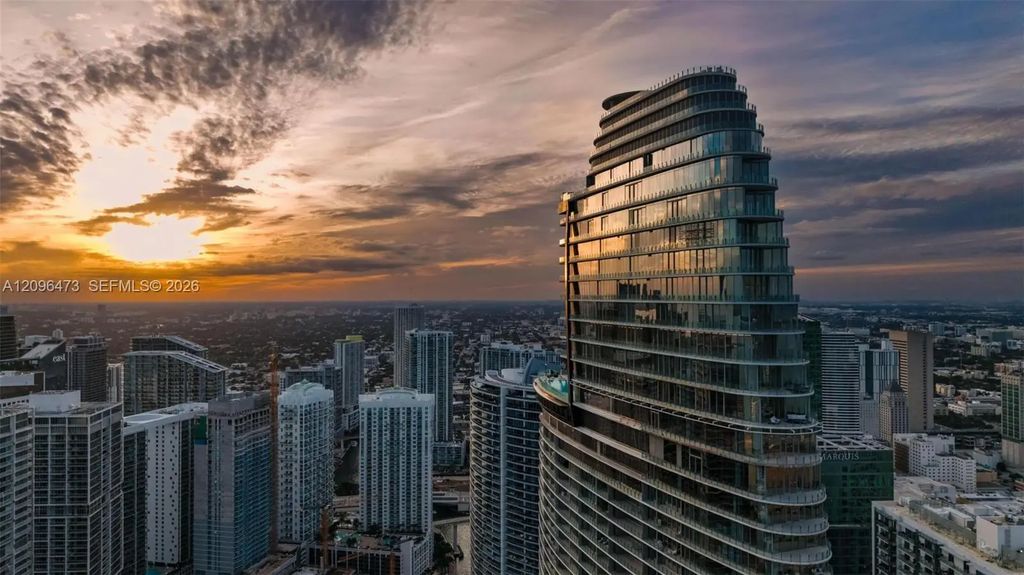 300 Biscayne Boulevard Way #3805w, Miami