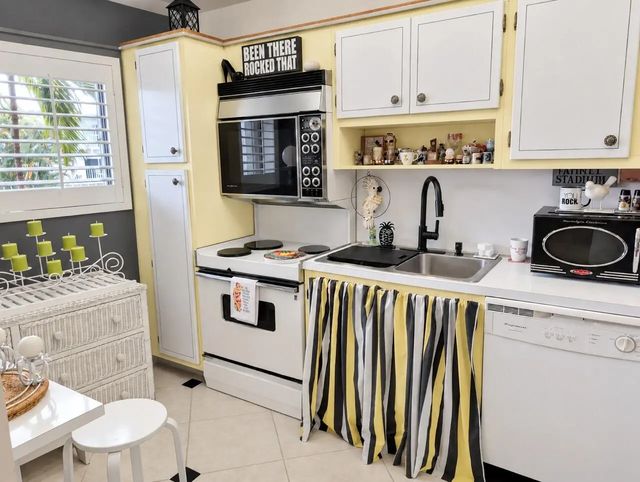 4 of 18 - 3605 S Ocean Boulevard #227, Palm Beach, FL