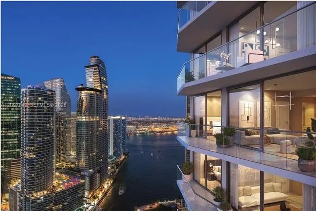 2 of 57 - 77 Se 5th Street #4014, Miami, FL