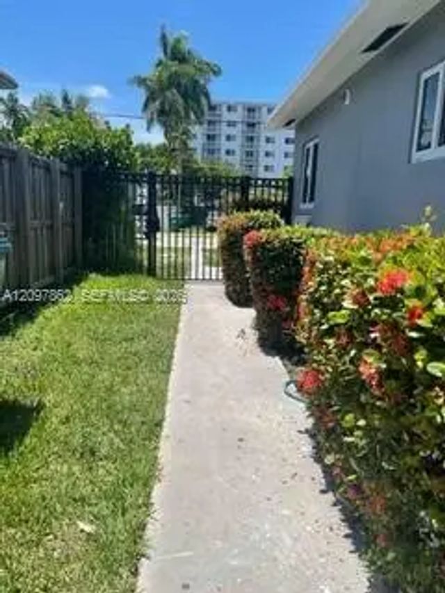 2 of 11 - 1283 Ne 109th Street, Miami, FL