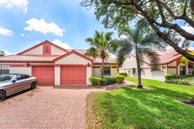 2 of 23 - 7888 Lexington Club Boulevard #b, Delray Beach, FL