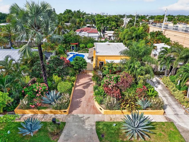 415 Colonial Road, West Palm Beach