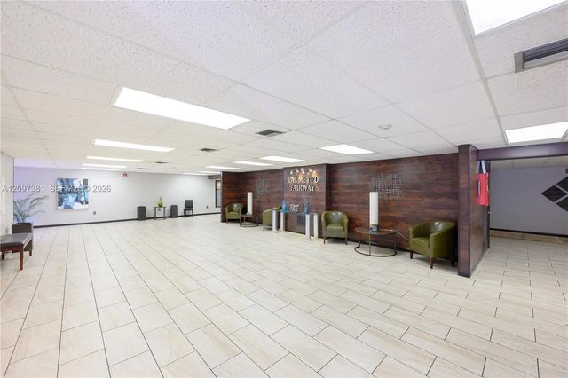 5 of 37 - 15888 Sw 95th Avenue #218, Miami, FL