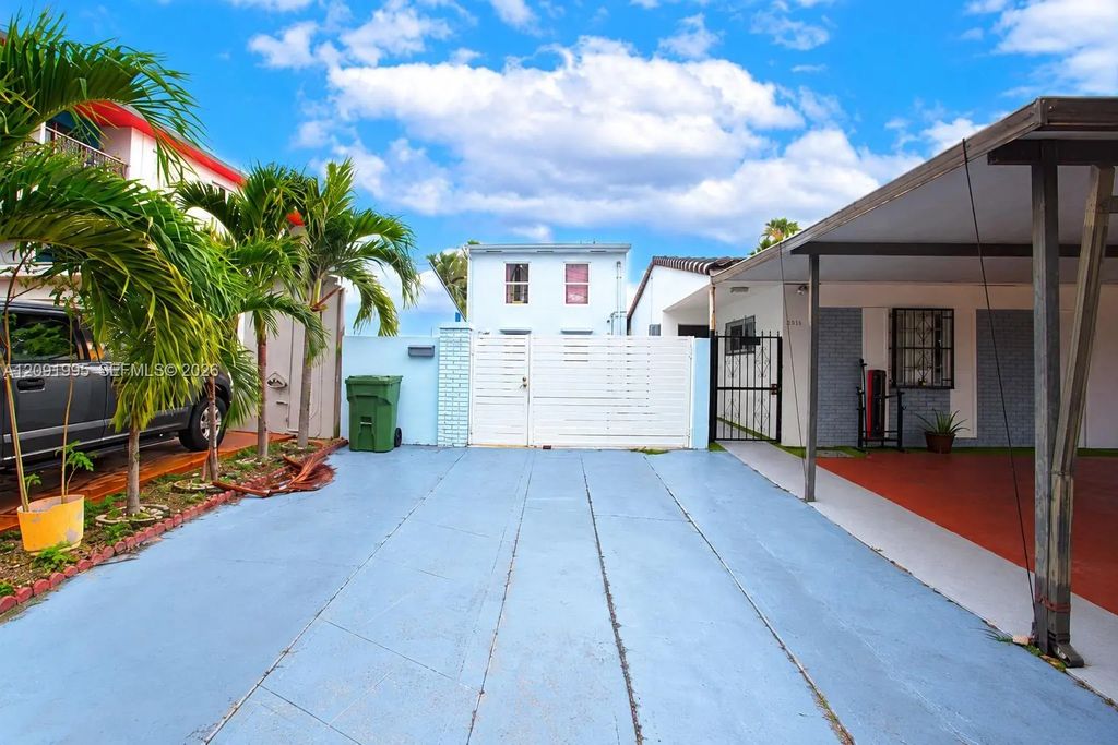 7000 W 15th Court, Hialeah