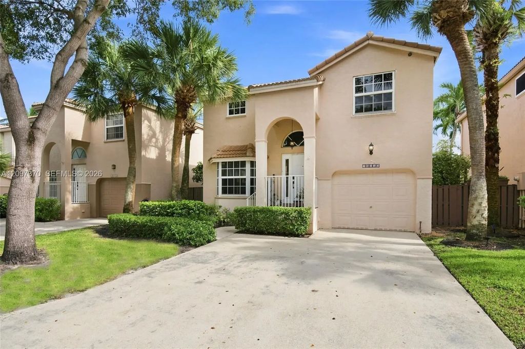 10830 Nw 12th Place, Plantation
