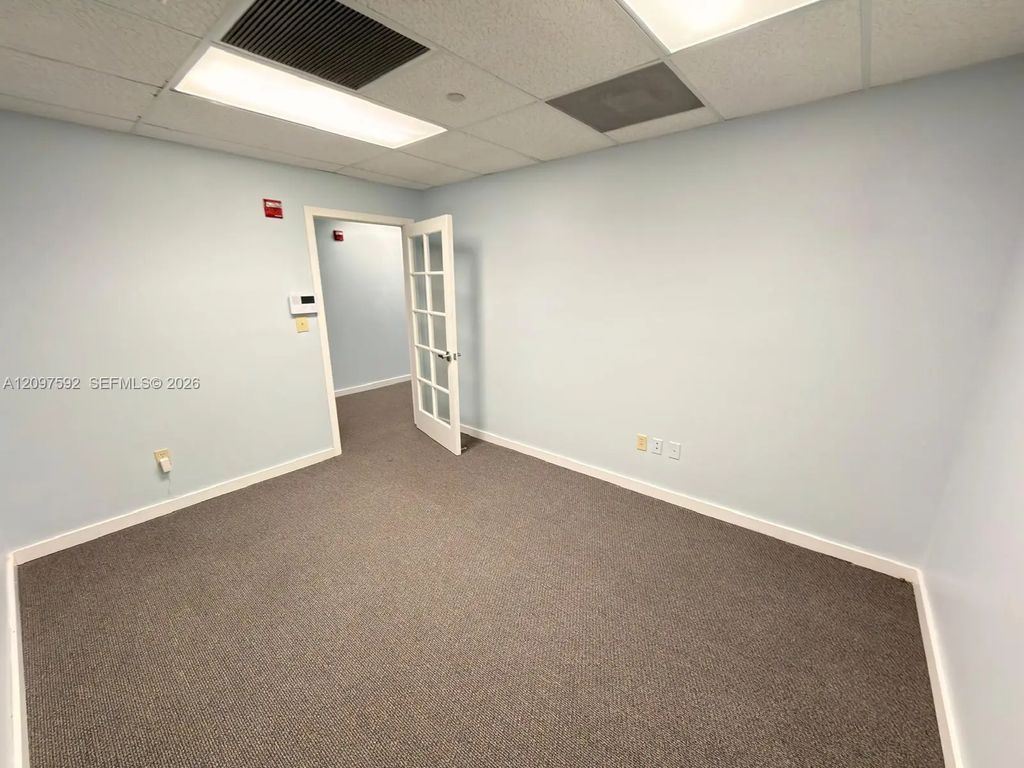 1400 Nw 107 Avenue #209, Sweetwater