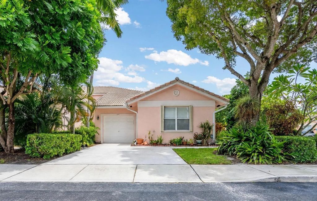 237 Coral Trace Court, Delray Beach