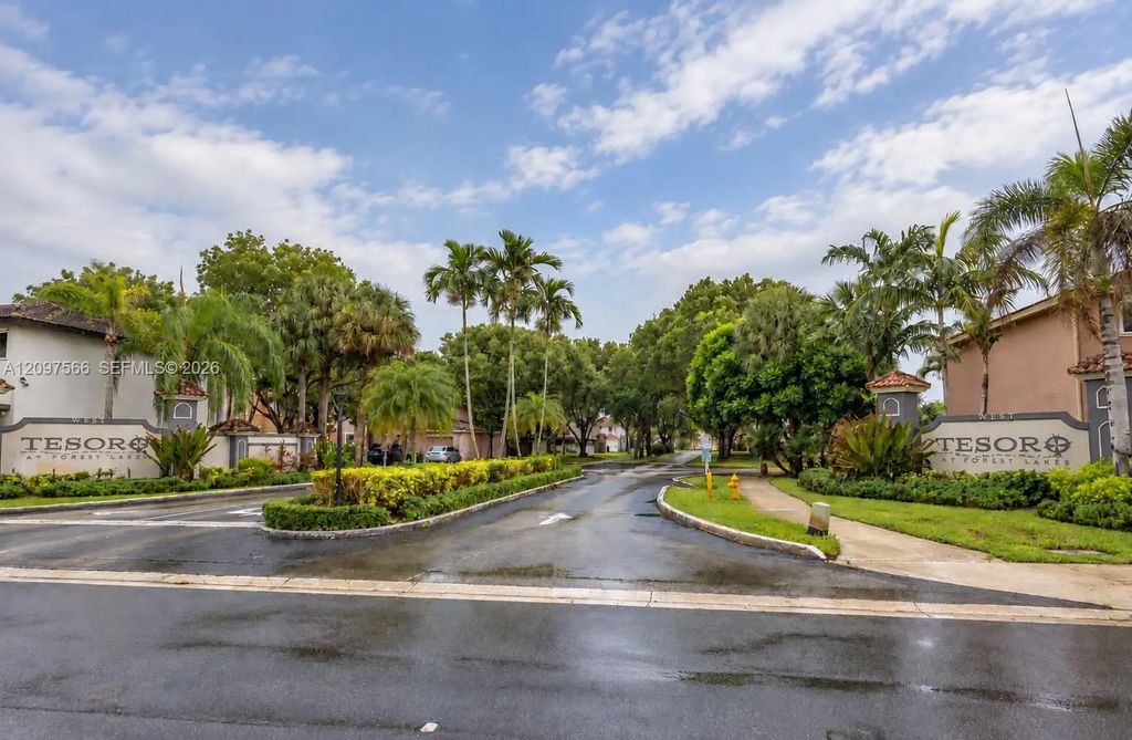 16448 Sw 96 Te #16448, Miami