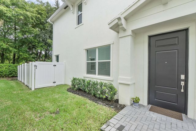 2 of 37 - 4567 Hollister Avenue, Lake Worth, FL