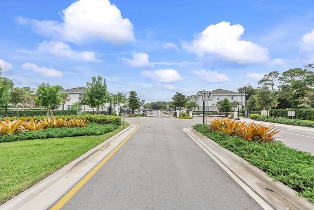5 of 37 - 4567 Hollister Avenue, Lake Worth, FL