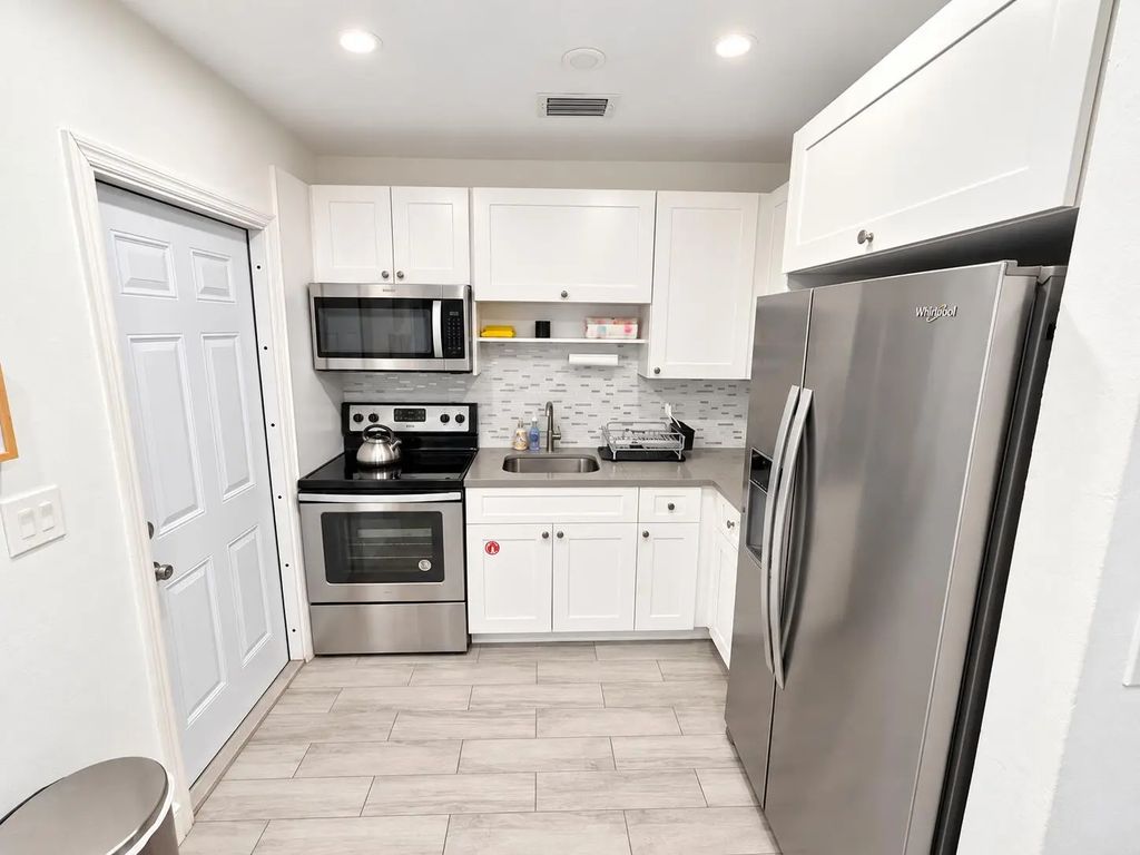1345 Ne 15th Avenue #2, Fort Lauderdale