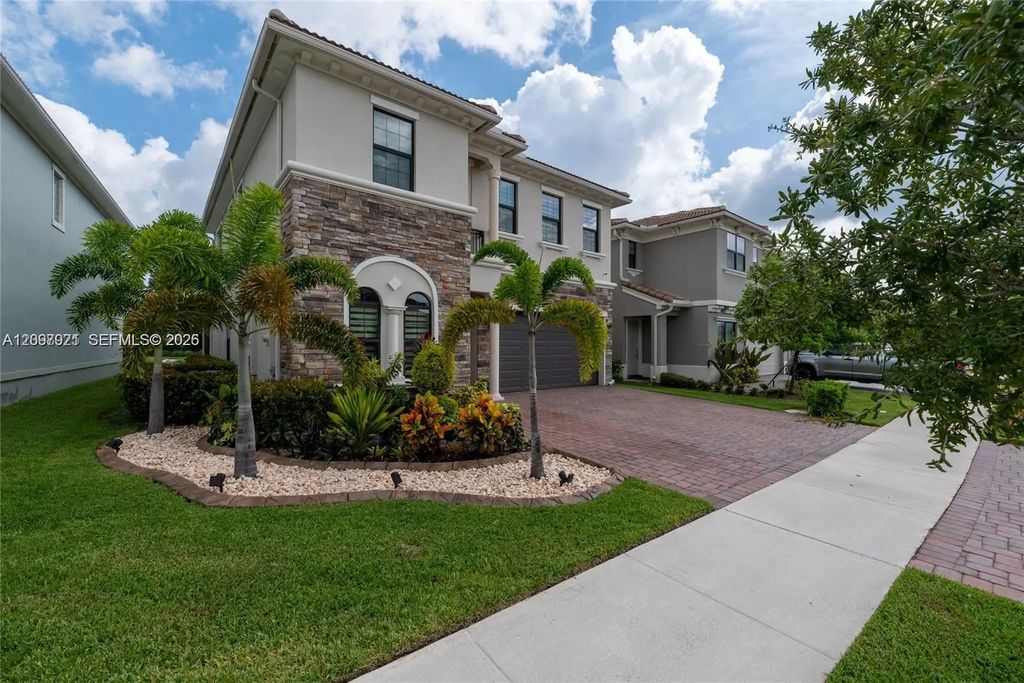 8475 Nw 39th Court, Coral Springs