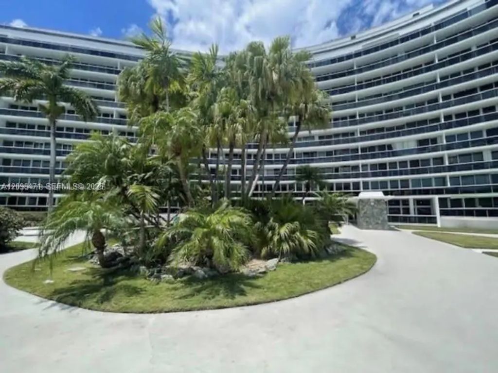 900 Bay Drive #311, Miami Beach
