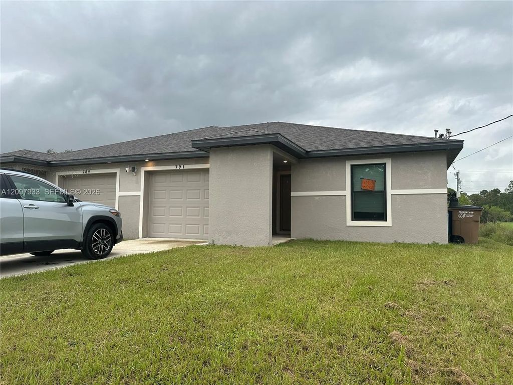 791 Bedford Drive #791, Fort Myers
