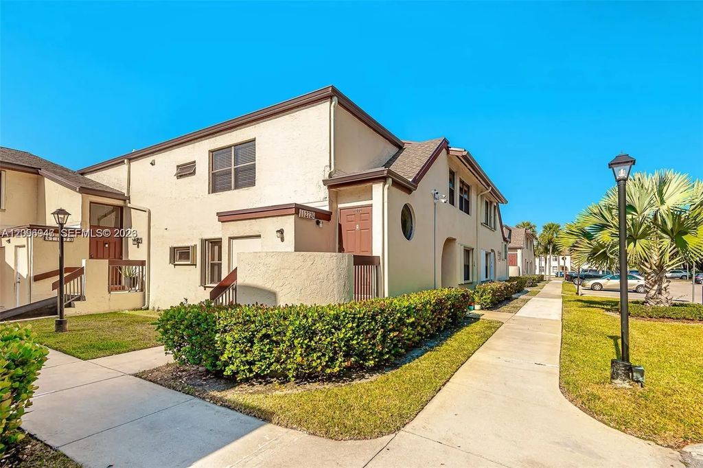 11272 Taft Street #11272, Pembroke Pines