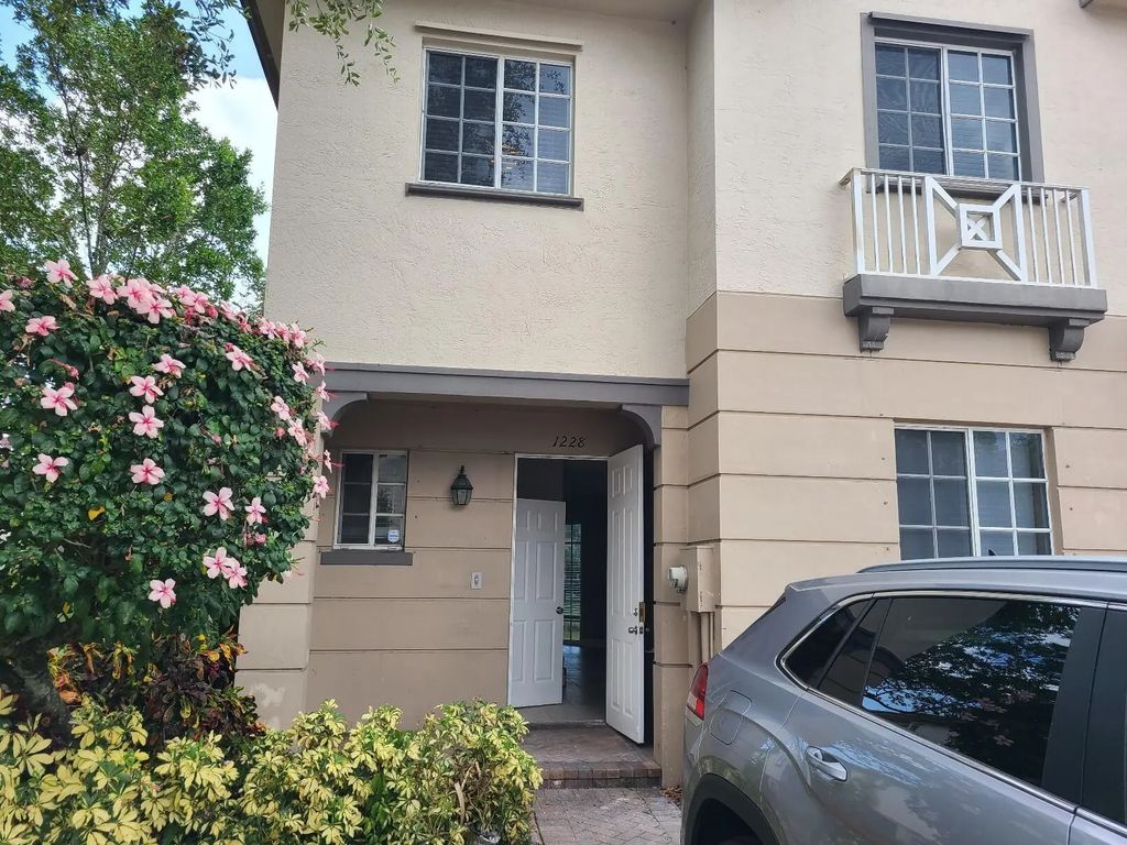 1228 Lucaya Drive, Riviera Beach