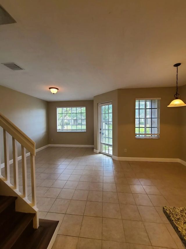 2 of 32 - 1228 Lucaya Drive, Riviera Beach, FL