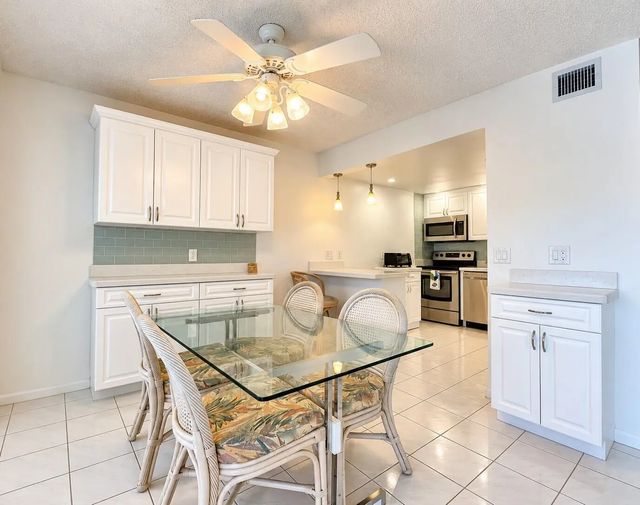 102 Greenbrier A, West Palm Beach
