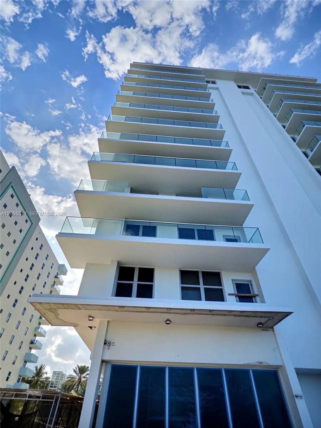 9225 Collins Avenue #1109, Surfside
