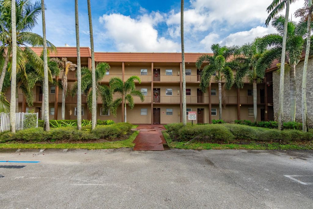 N/A, Royal Palm Beach