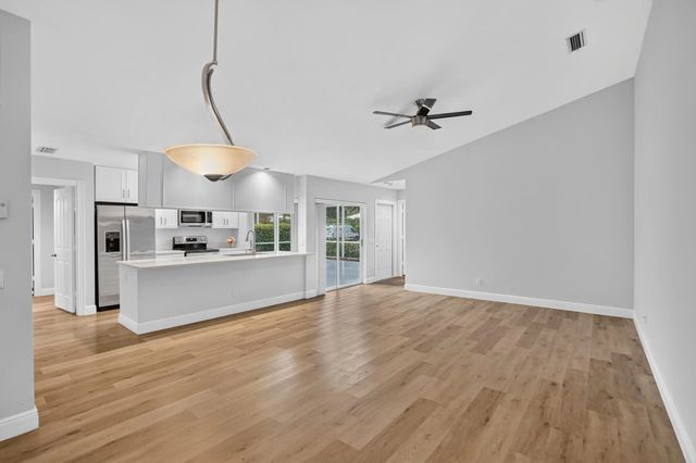 3 of 56 - 9197 Sun Terrace Circle #a, Palm Beach Gardens, FL