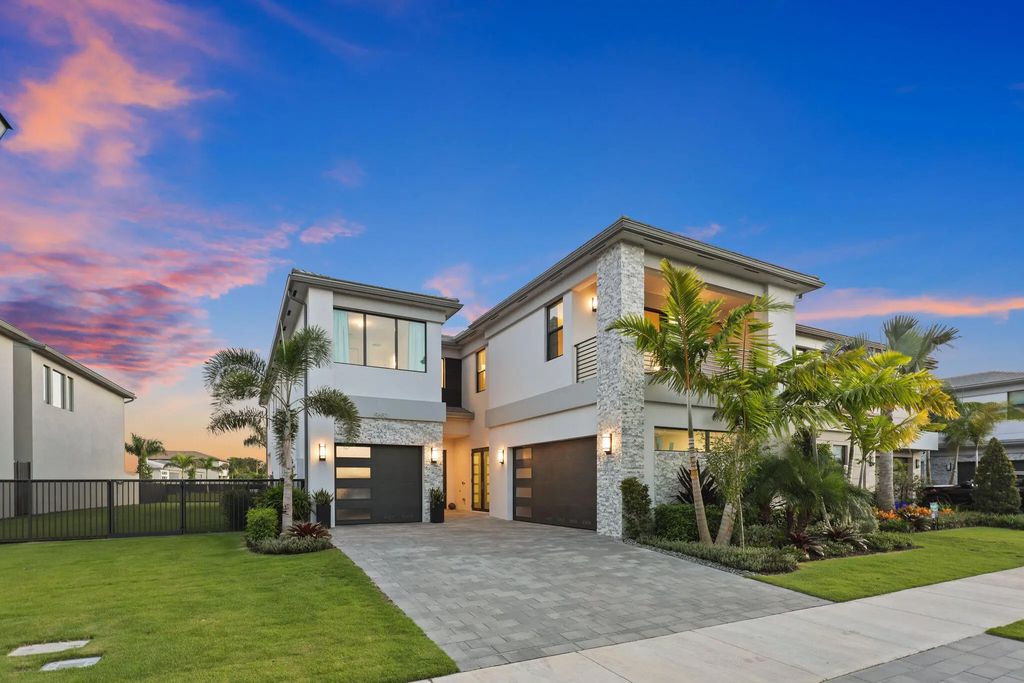 9682 Juniper Bay Avenue, Boca Raton