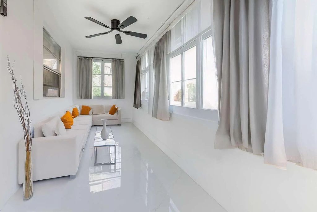 2401 Nw 41st Avenue #101, Lauderhill