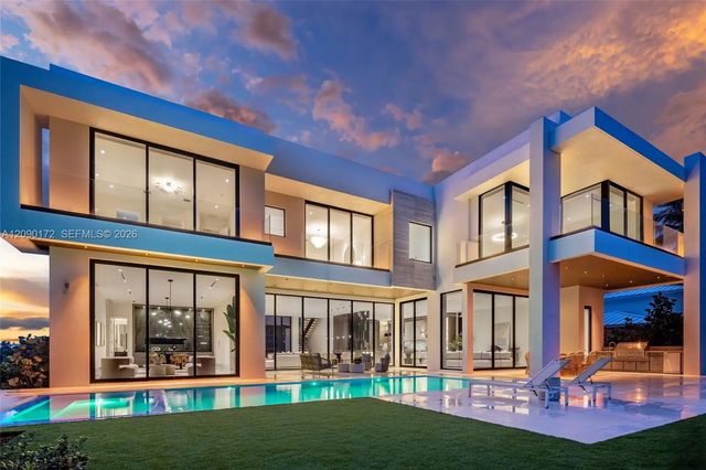 2 of 83 - 961 Hillsboro Mile, Hillsboro Beach, FL