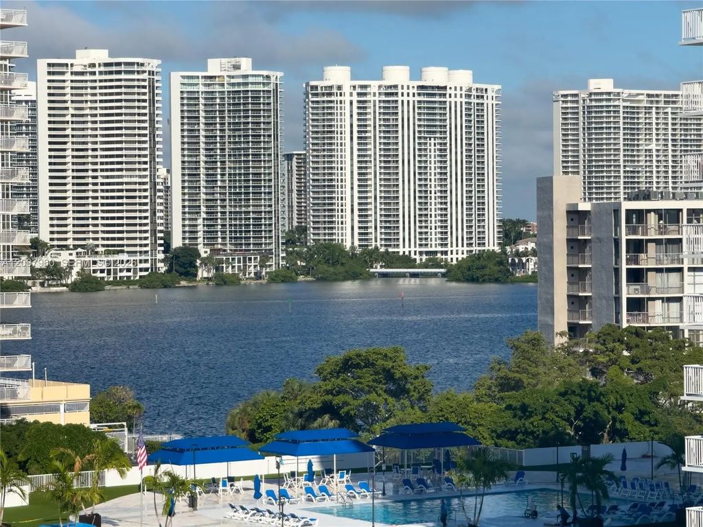 230 174th Street #911, Sunny Isles Beach