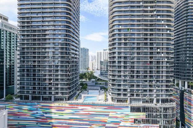 45 Sw 9th Street #1005, Miami