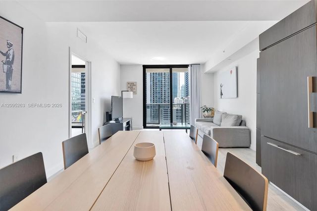 5 of 31 - 45 Sw 9th Street #1005, Miami, FL